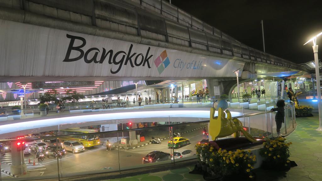 Hotel Siam Square House Bangkok Exterior foto